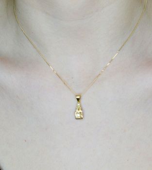 Złota zawieszka damska 585 Diamentowe kwadraciki P1SI 0,08ct4  wz 120w cert 12150 Biżuteria z kamieniami szlachetnymi, które swoim blaskiem zachwycą każdą kobietę (2).JPG